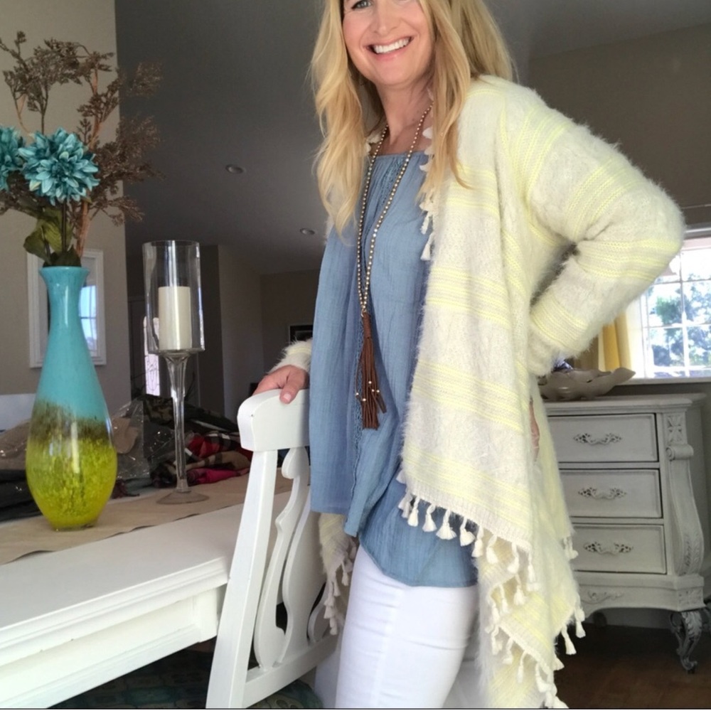 Dreamy Chic Sweater with Tassels ❄️ Sale  1 Left - Picture 3 of 6